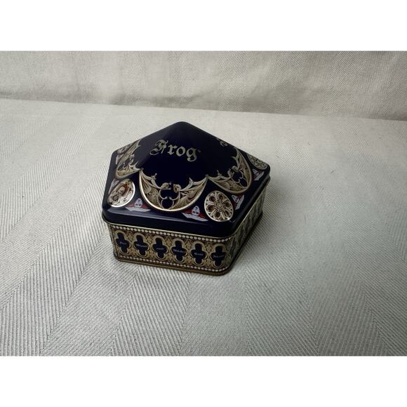 Universal Studios Harry Potter Chocolate Frog Tin With 5 Lenticular Cards - Picture 2 of 8